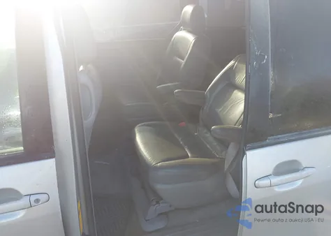 2004 Toyota Sienna Xle z USA, uszkodzony, nr VIN 5TDZA22C34S063202